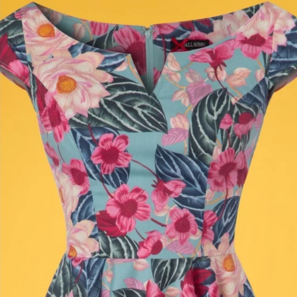SOLD🚨HELL BUNNY//"Lotus" Retro Pin-up Floral Print Dress - Picture 2 of 10